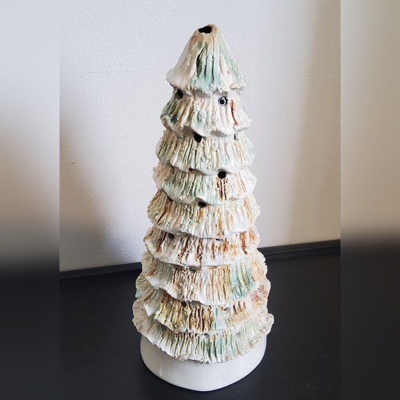 Ceramic Christmas Tree Candle Holder - Picture 4 of 6